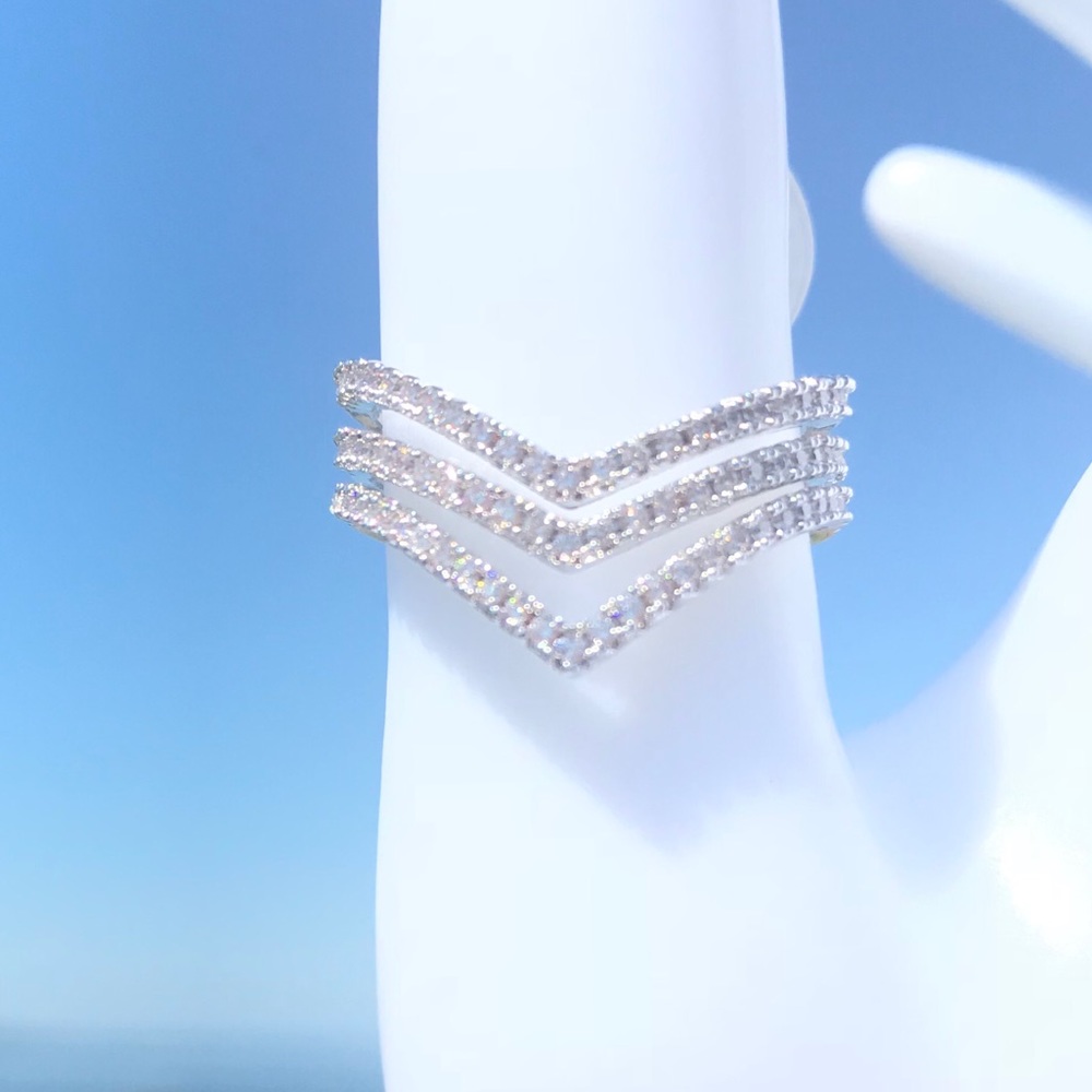 White sapphire ring